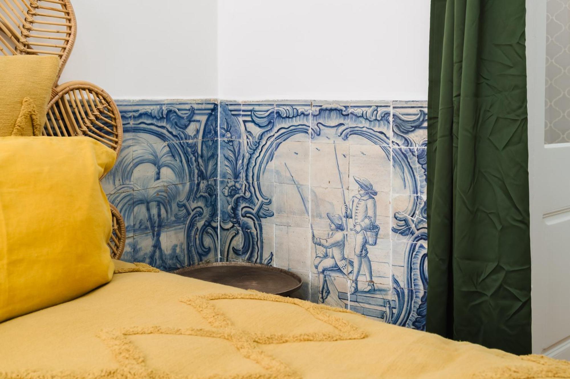 Luxury 4br Steps From Praa Do Comrcio Apartment