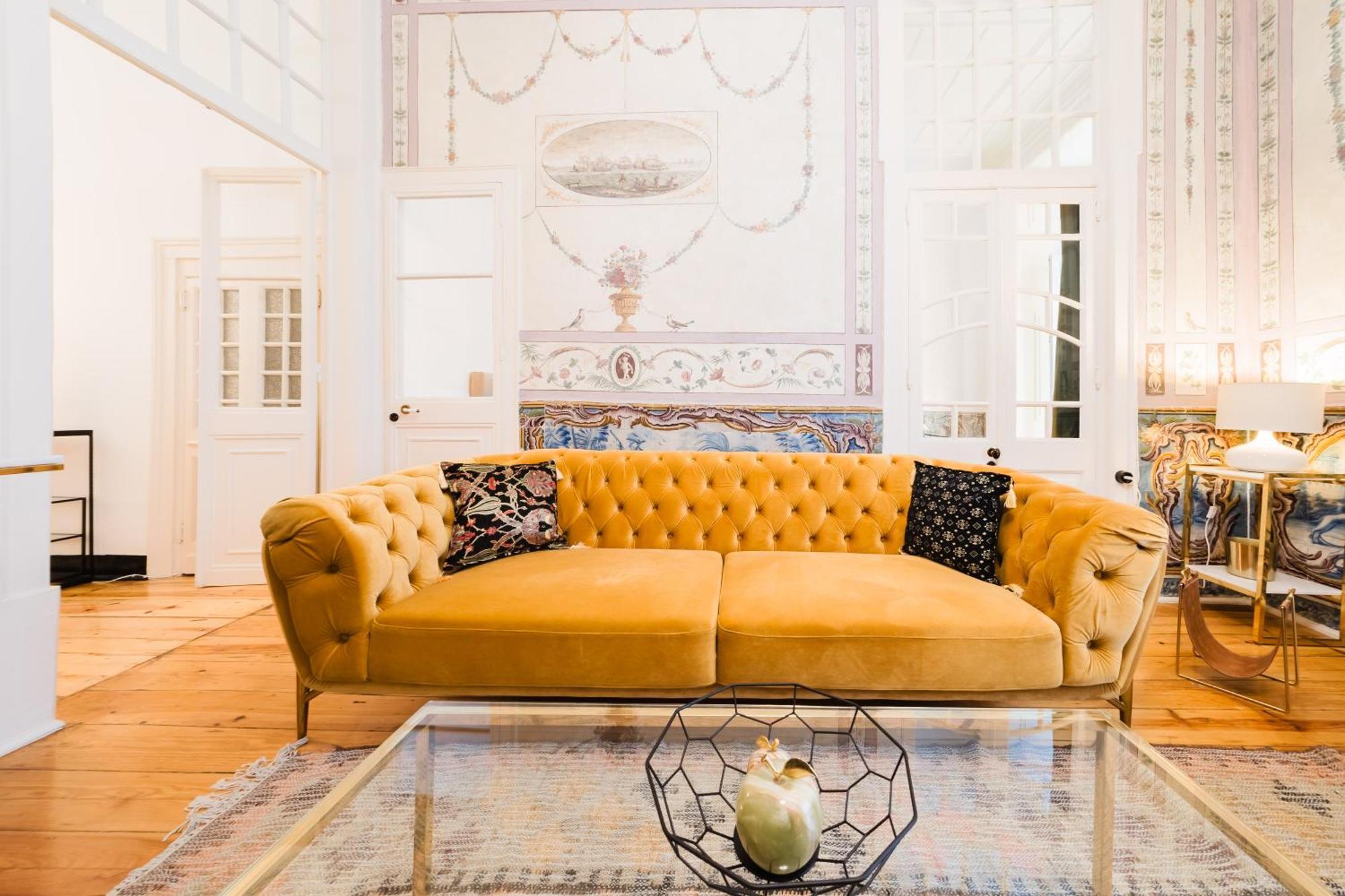 Apartment Luxury 4br Steps From Praa Do Comrcio Lisbon