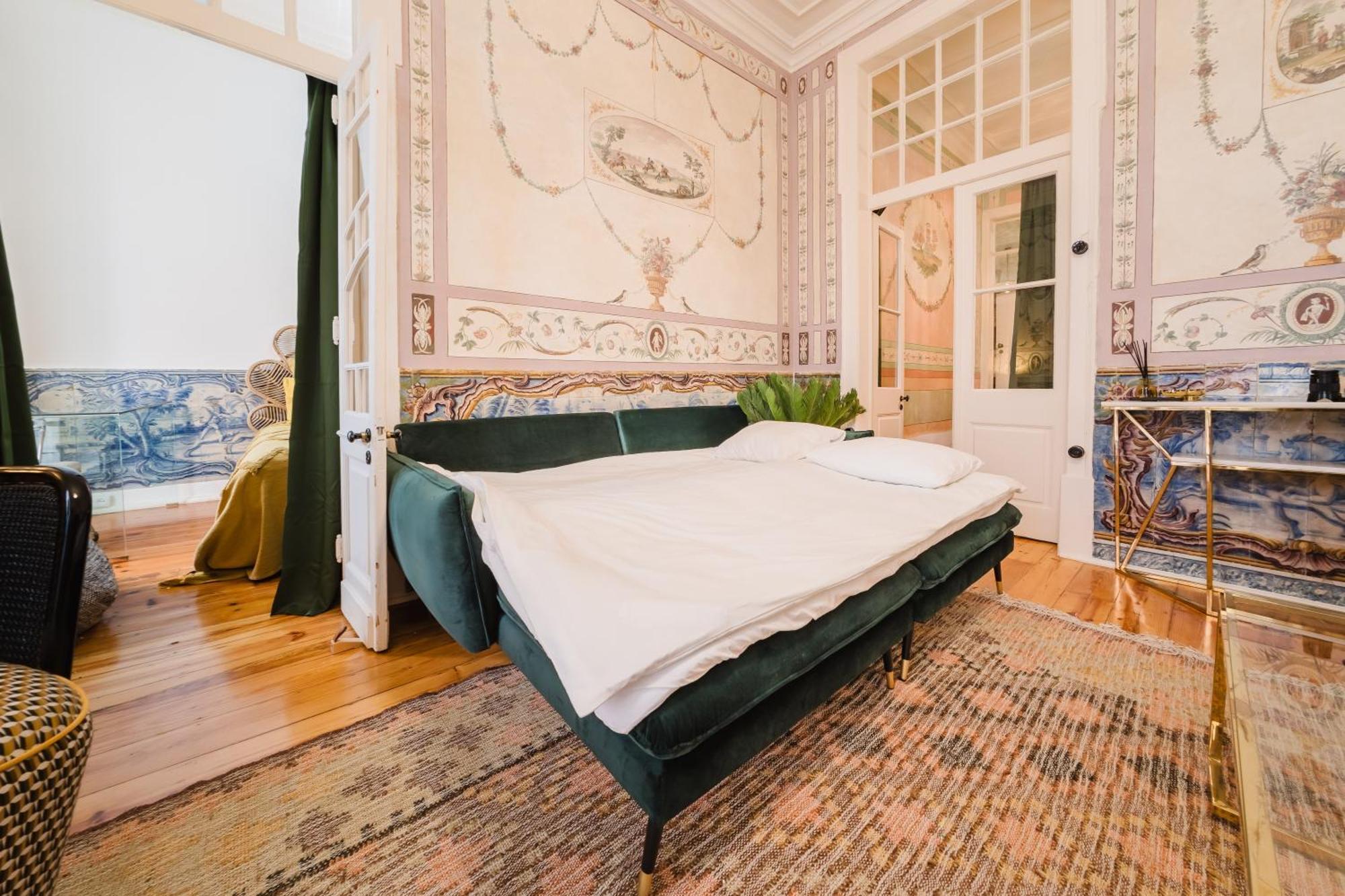 Luxury 4br Steps From Praa Do Comrcio * Lisbon